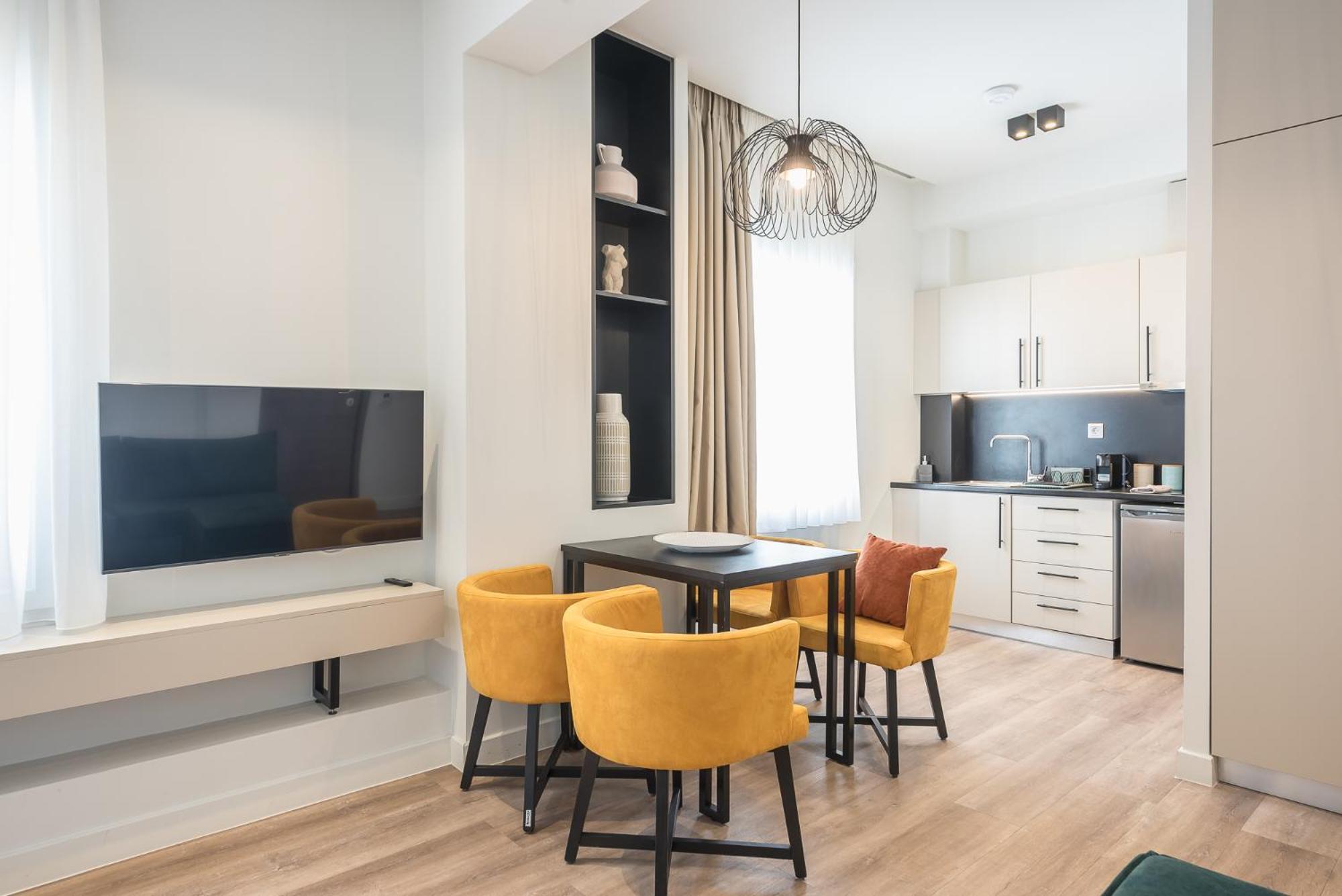 Aeiphoria Suites & Rooms - Афины Экстерьер фото